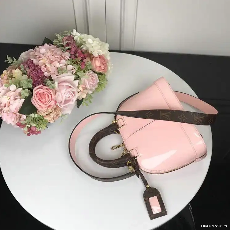 Fashionrepsfam ru Bags LV 19T1L0240 0819